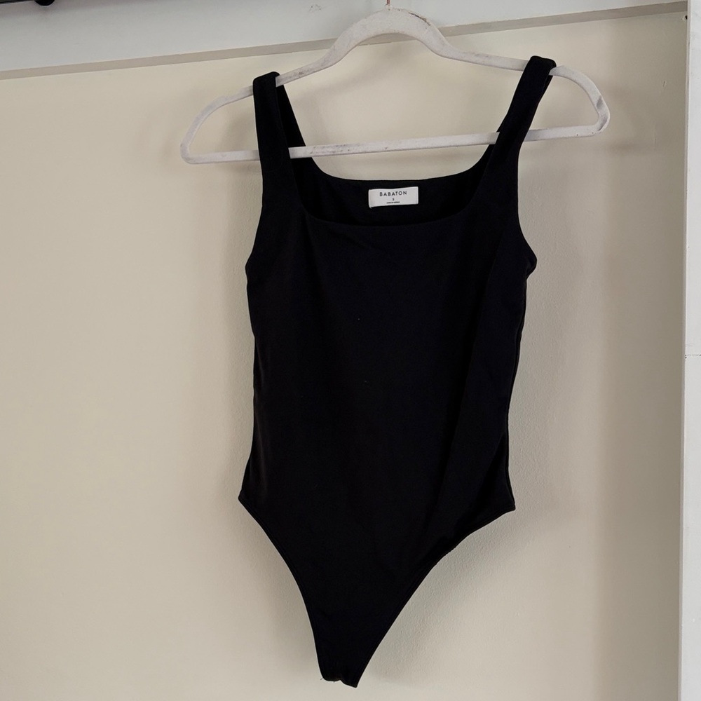 aritzia babaton black contour body suit